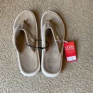 Hey dude flip flops